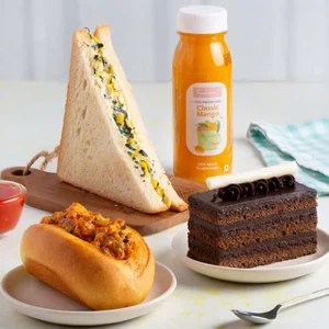 Choice of 2 Veg Sandwiches/Savouries + Beverage + Pastry/Nashik Delight Bakery